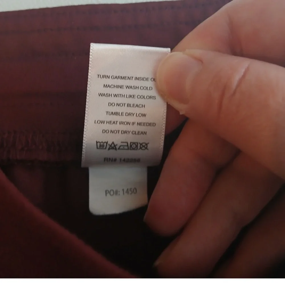 FIGS Scrub Pants Cargo Pockets Elastic Waist Burgundy Red Women's Size Small